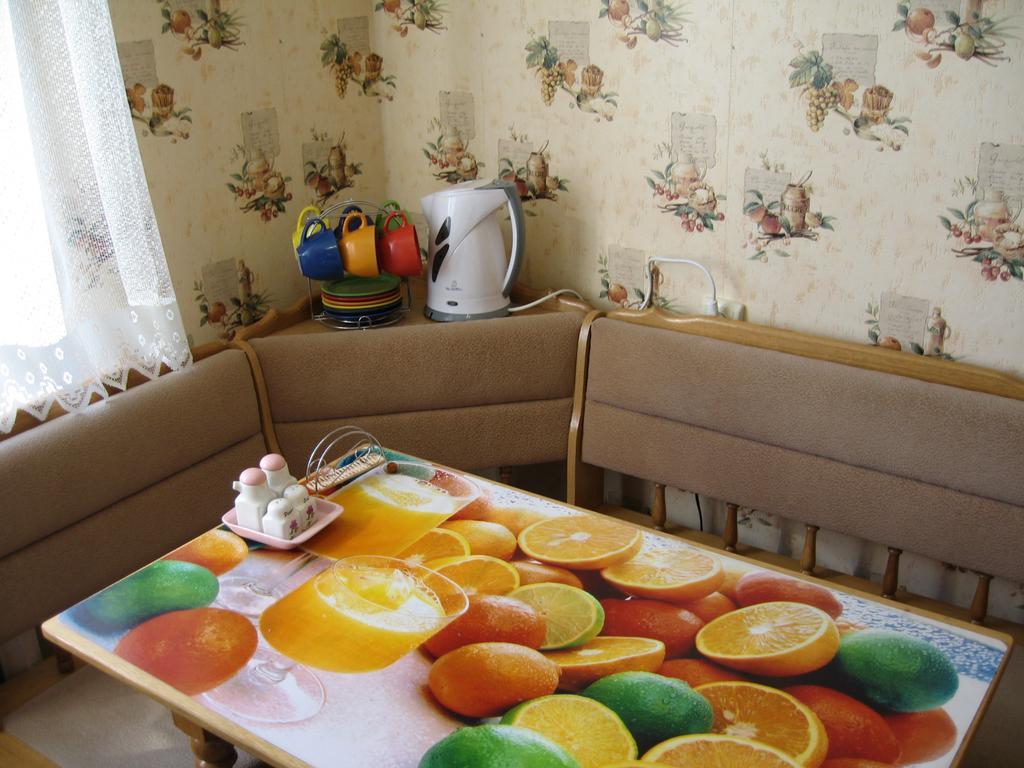 Apartment On Vasylya Chervoniya 67 روفنو المظهر الخارجي الصورة