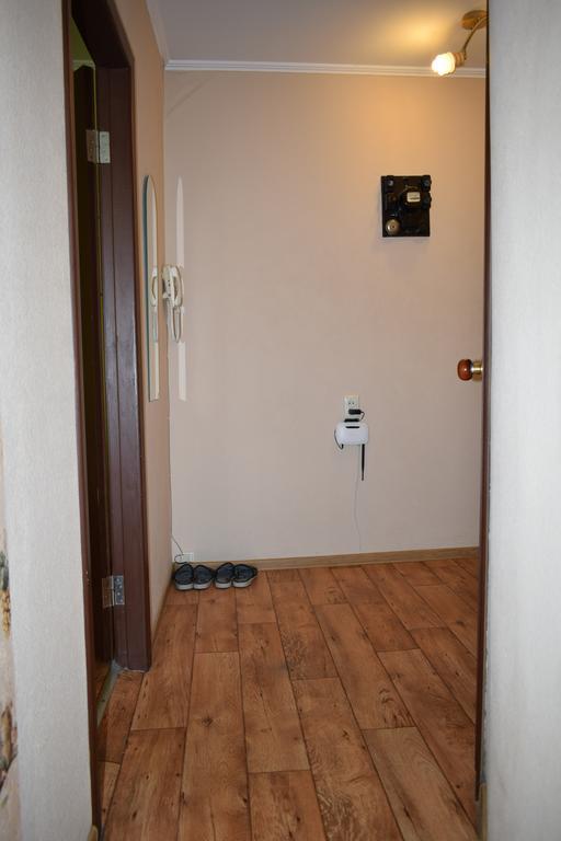 Apartment On Vasylya Chervoniya 67 روفنو المظهر الخارجي الصورة